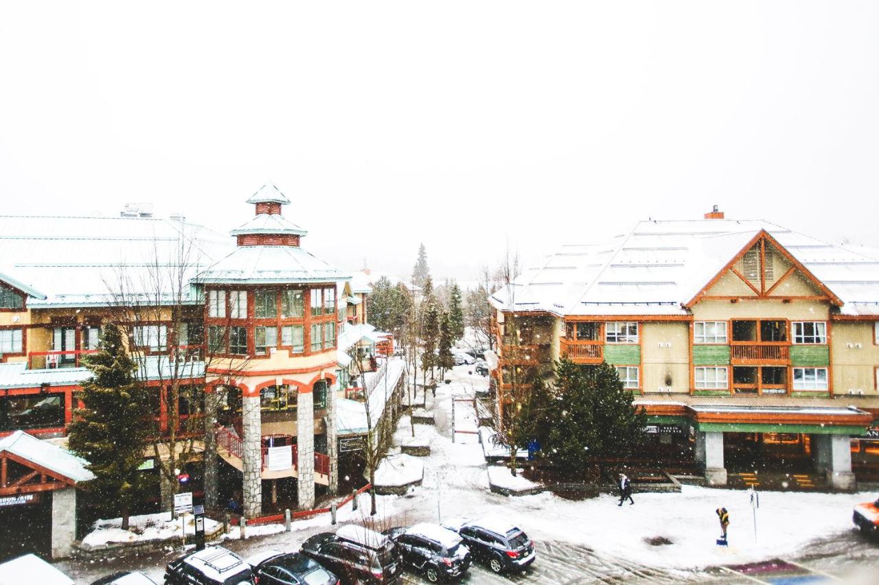Summit Lodge Boutique Hotel By Paradox Уистлер Экстерьер фото