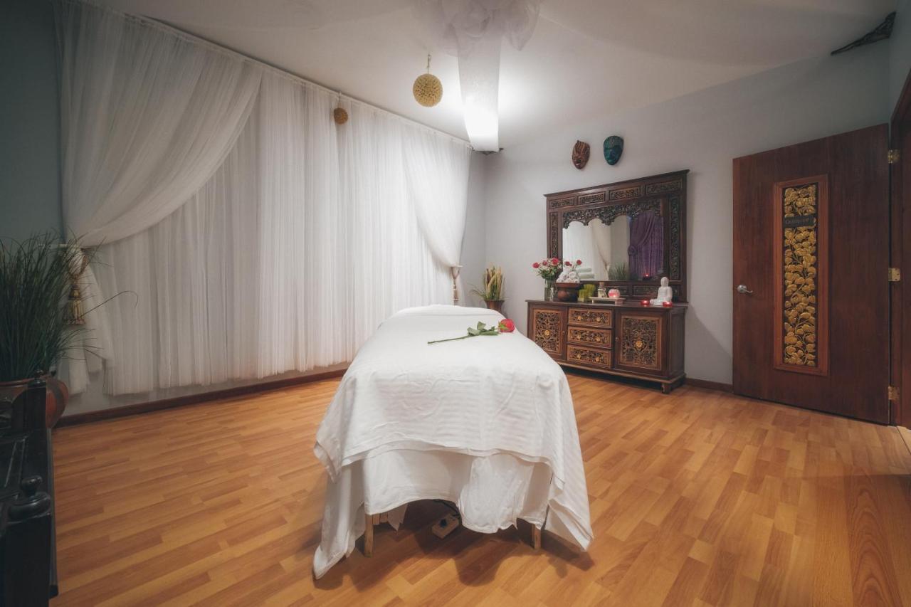 Summit Lodge Boutique Hotel By Paradox Уистлер Экстерьер фото
