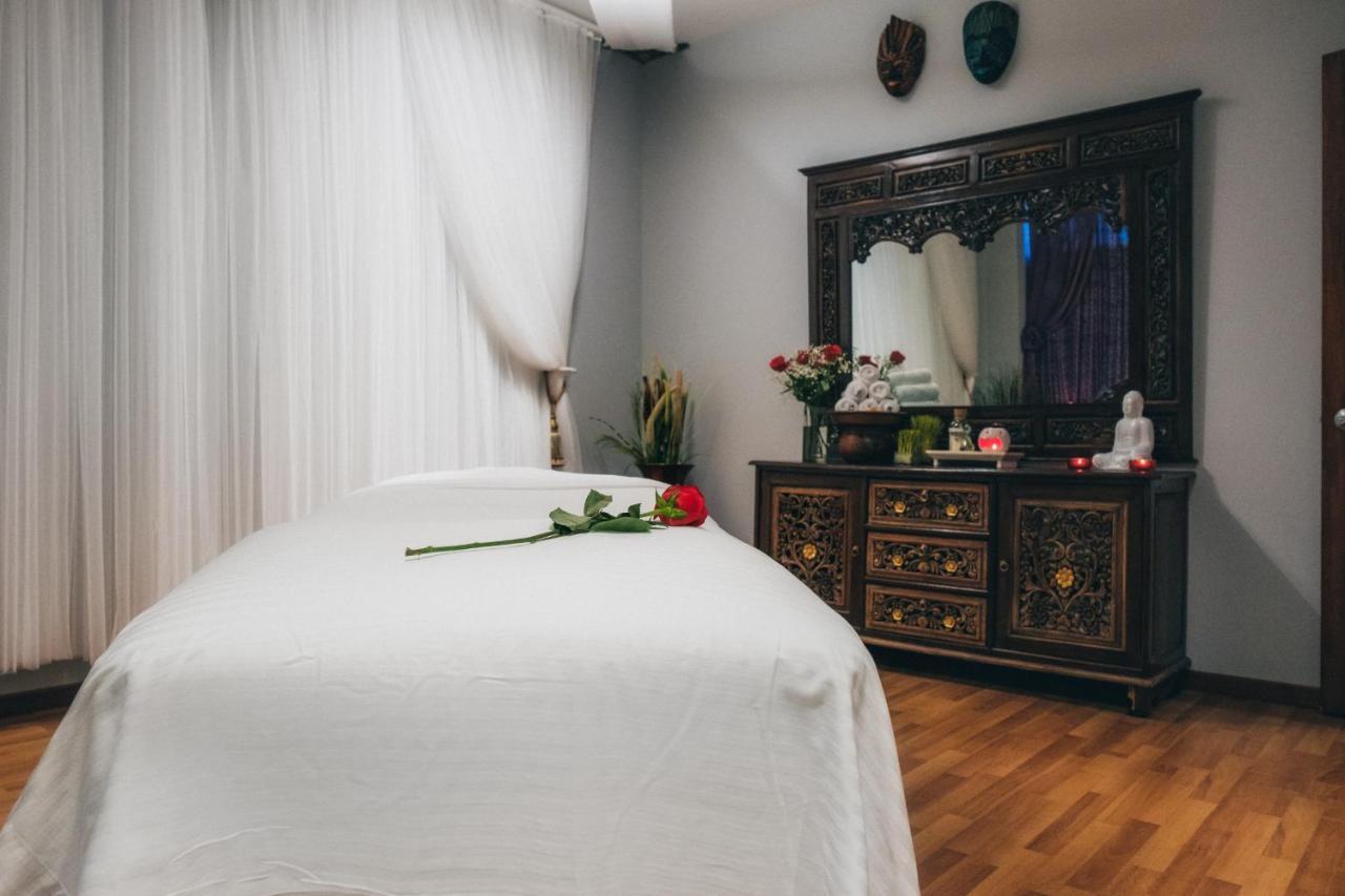 Summit Lodge Boutique Hotel By Paradox Уистлер Экстерьер фото