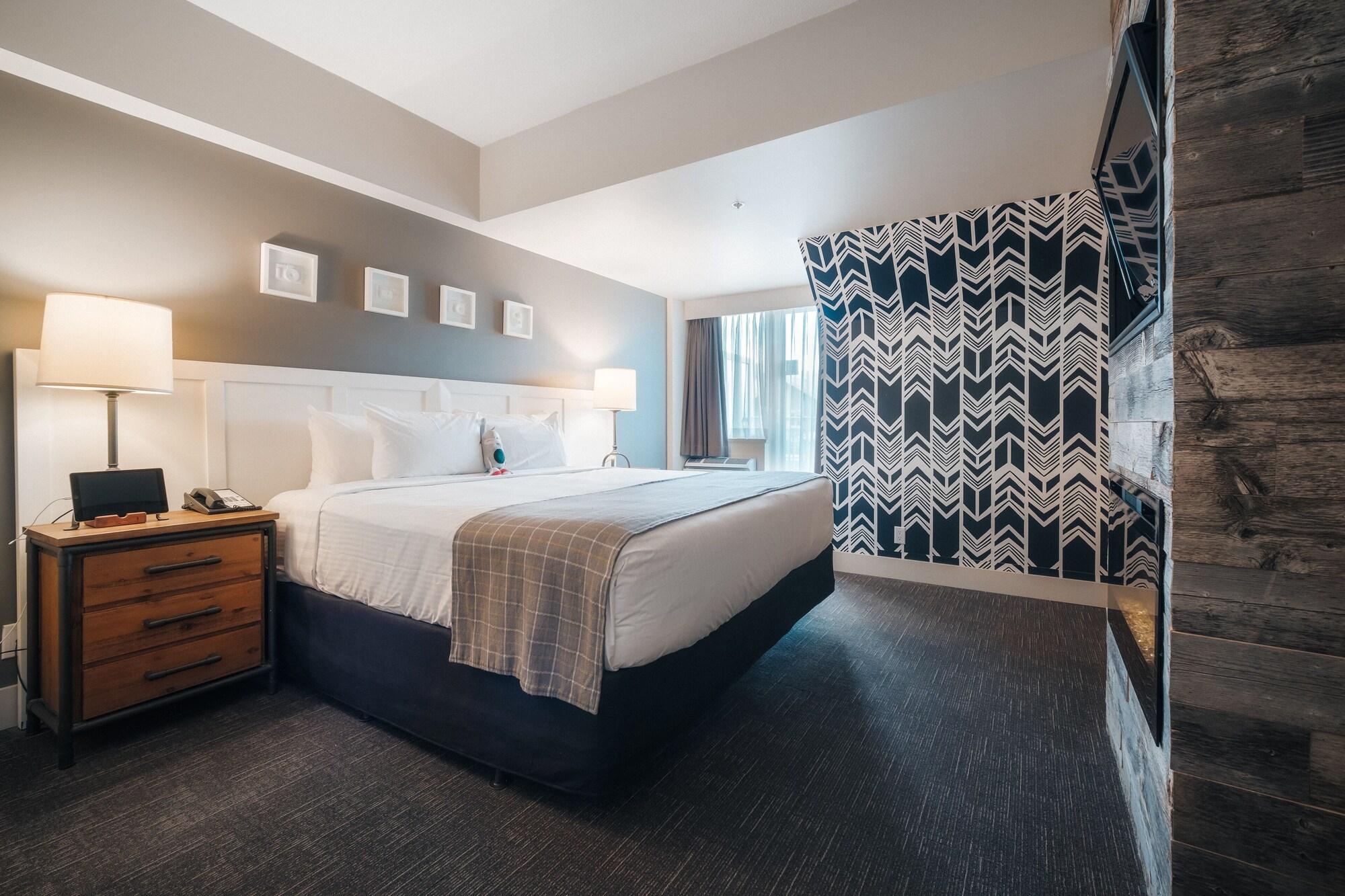 Summit Lodge Boutique Hotel By Paradox Уистлер Экстерьер фото
